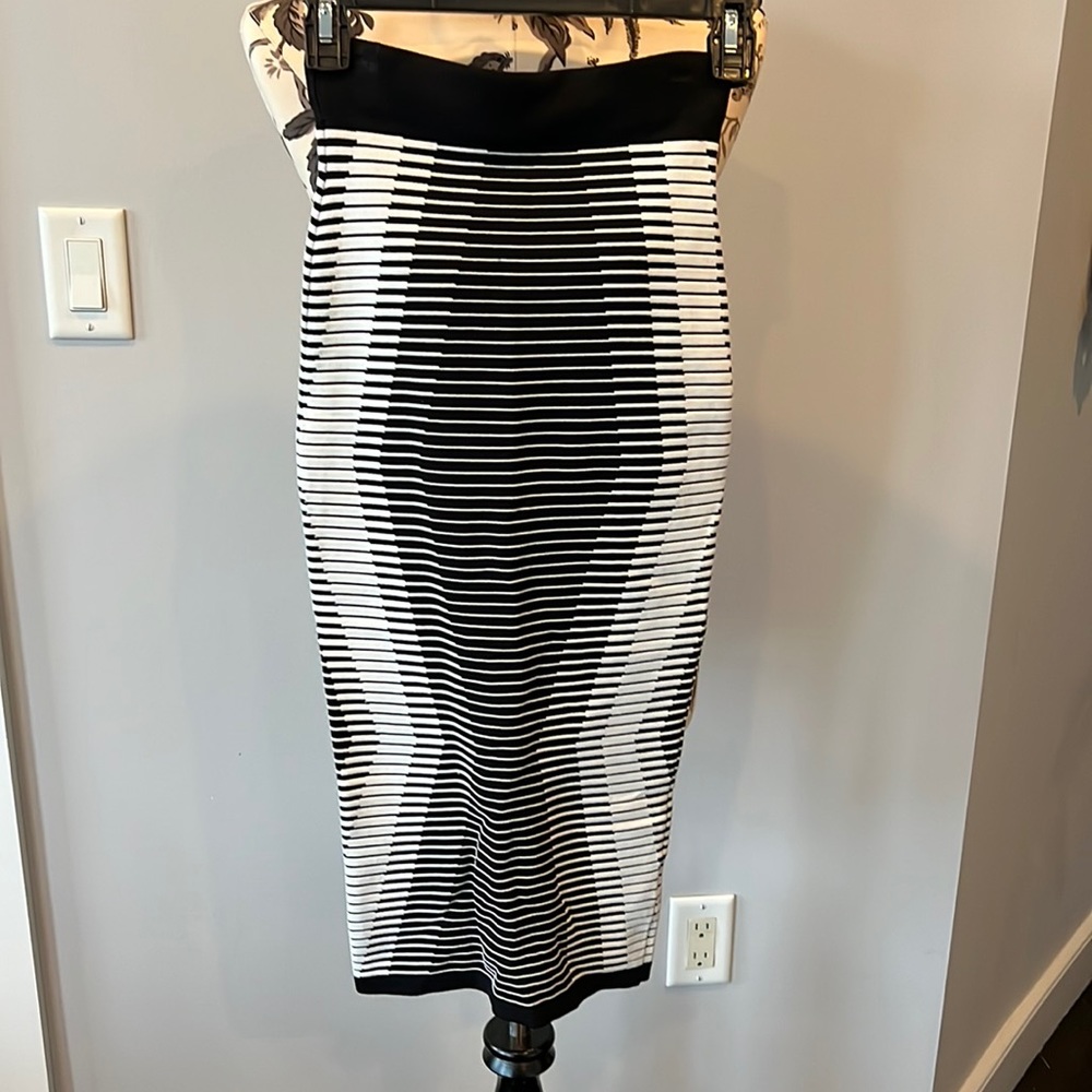 Ted Baker high waisted midi pencil skirt size 0